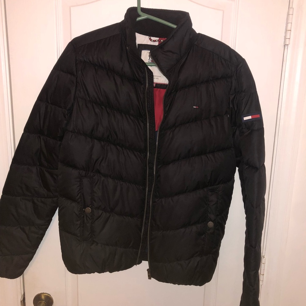 TOMMY HILFIGUR INSULATED JACKET WORN ONCE